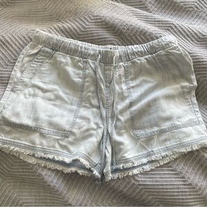 Two Bella Dahl shorts size small